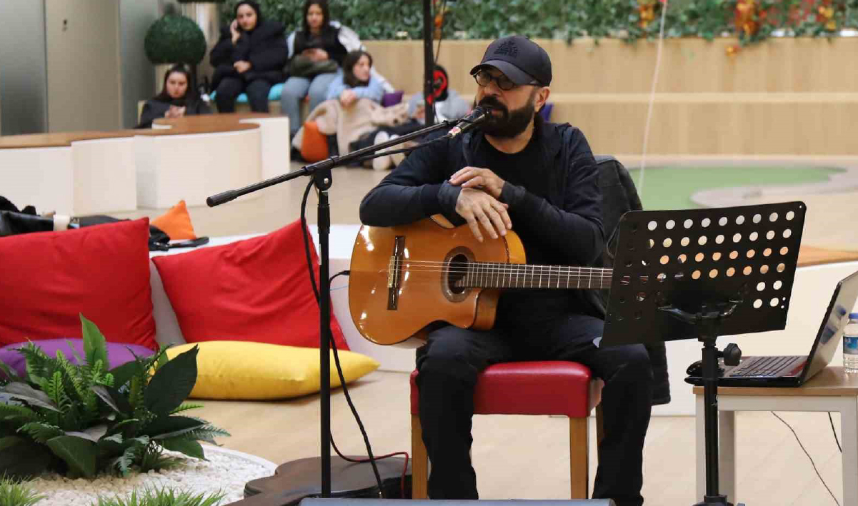 Halkın müziğini rock müziğiyle birleştiriyorlar, “Objektif” 35’inci yılını kutluyor